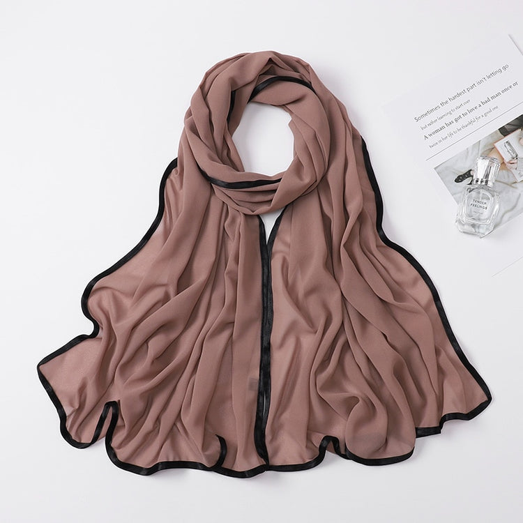 Contrast Trim Hijab