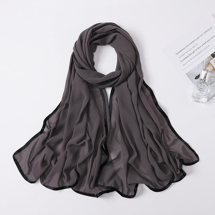 Contrast Trim Hijab