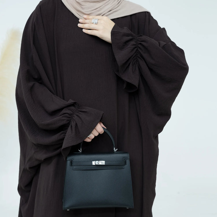 Najiba Abaya